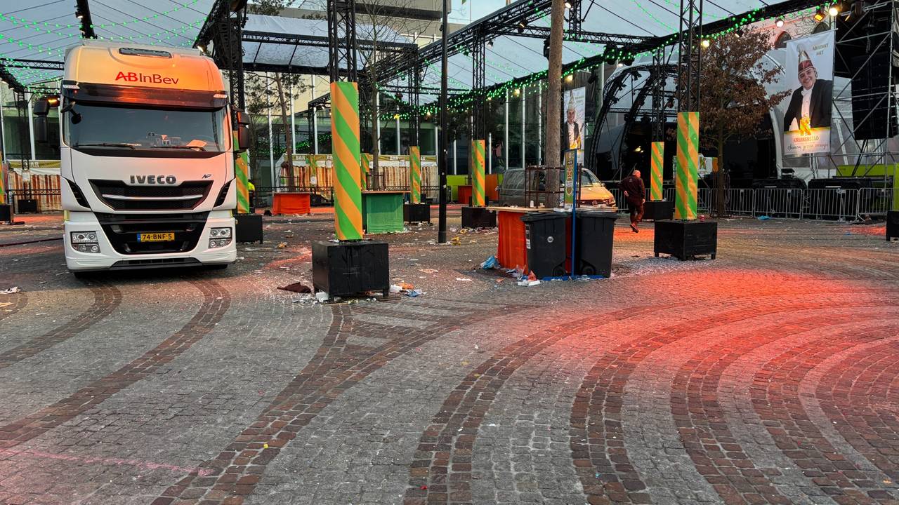 Tilburg wordt wakker (foto: Thijs den Ouden).