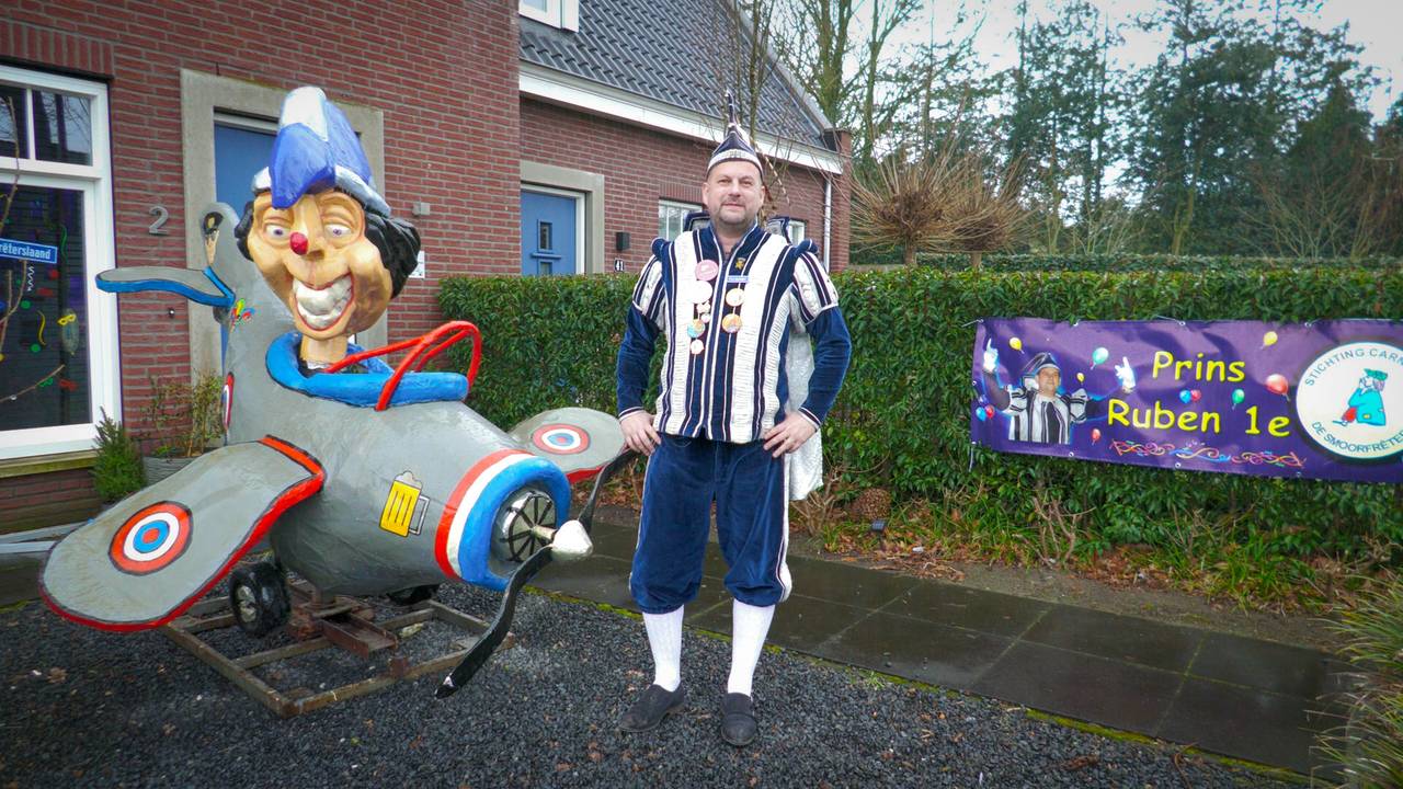 Na elf jaar neemt Prins Ruben I afscheid als prins van Smoorfrêterslaand (foto: ZuidWest Update).