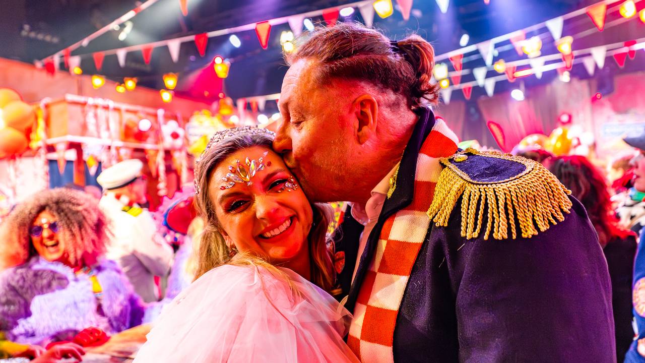 Een dolgelukkige Nicole en Levin (foto: Lucas Lammers/Persbureau Heitink).