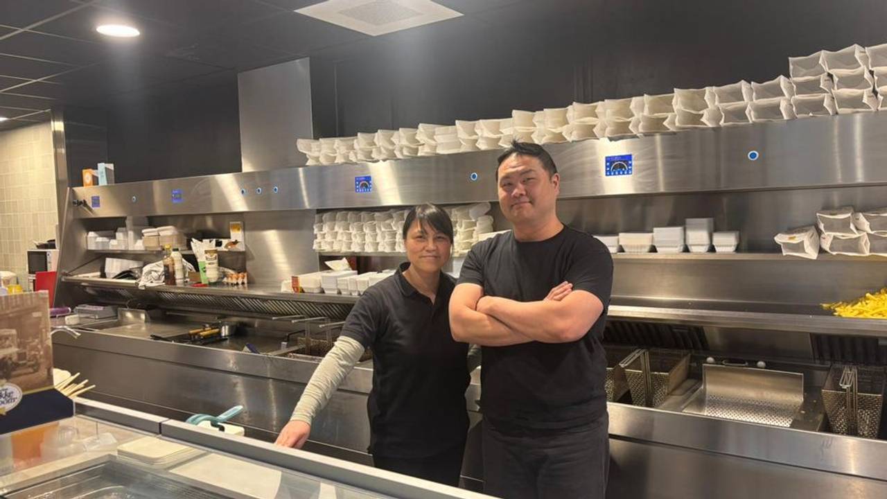 Eigenaren Jimmy en Xiuhui zijn toe aan een nieuwe rustigere uitdaging (foto: ZuidWest Update).