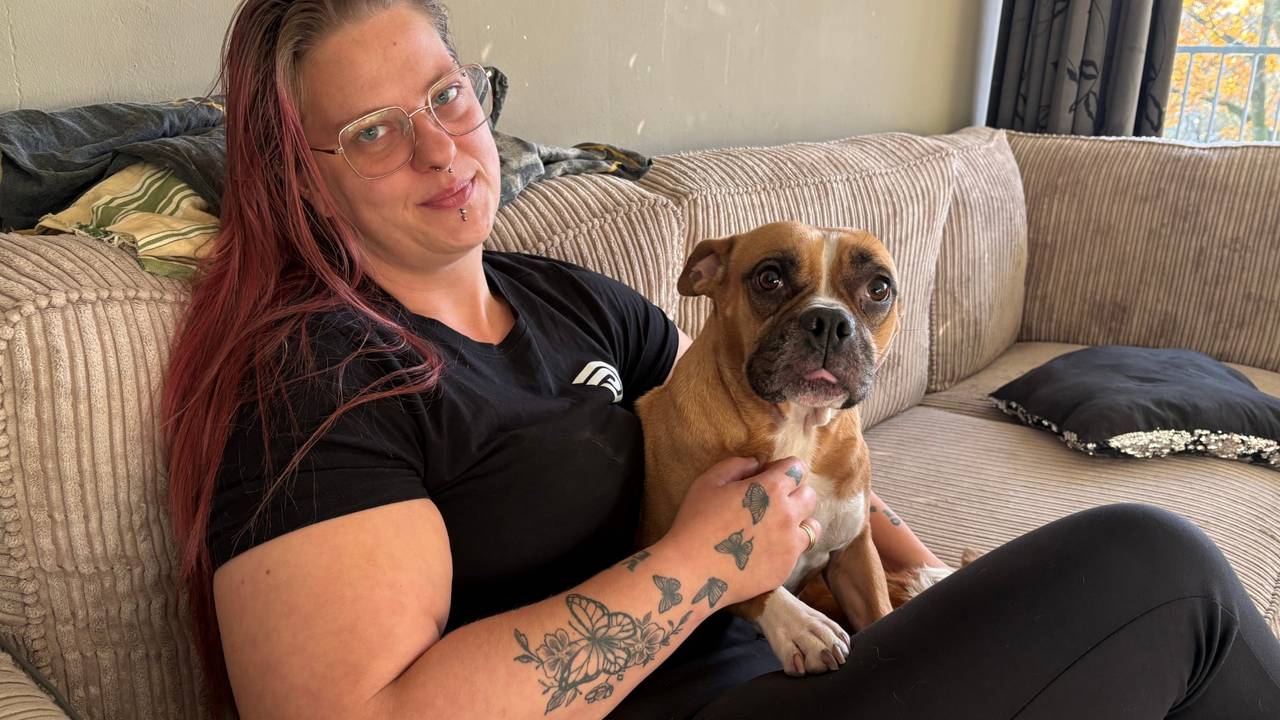 Samantha Goossens kan nauwelijks rondkomen in de Tilburgse wijk Stokhasselt (foto: Floor Foole)