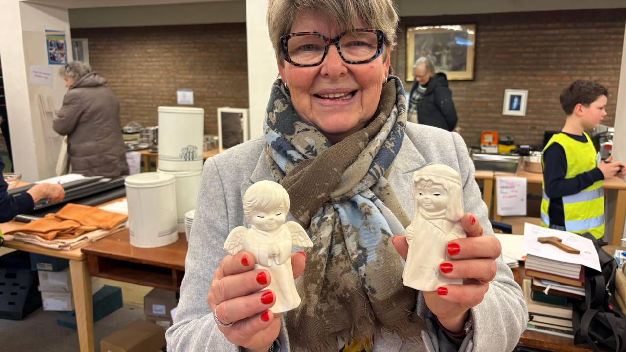 Met 'pijn in het hart' verkopen de fraters in Tilburg bijna al hun spullen