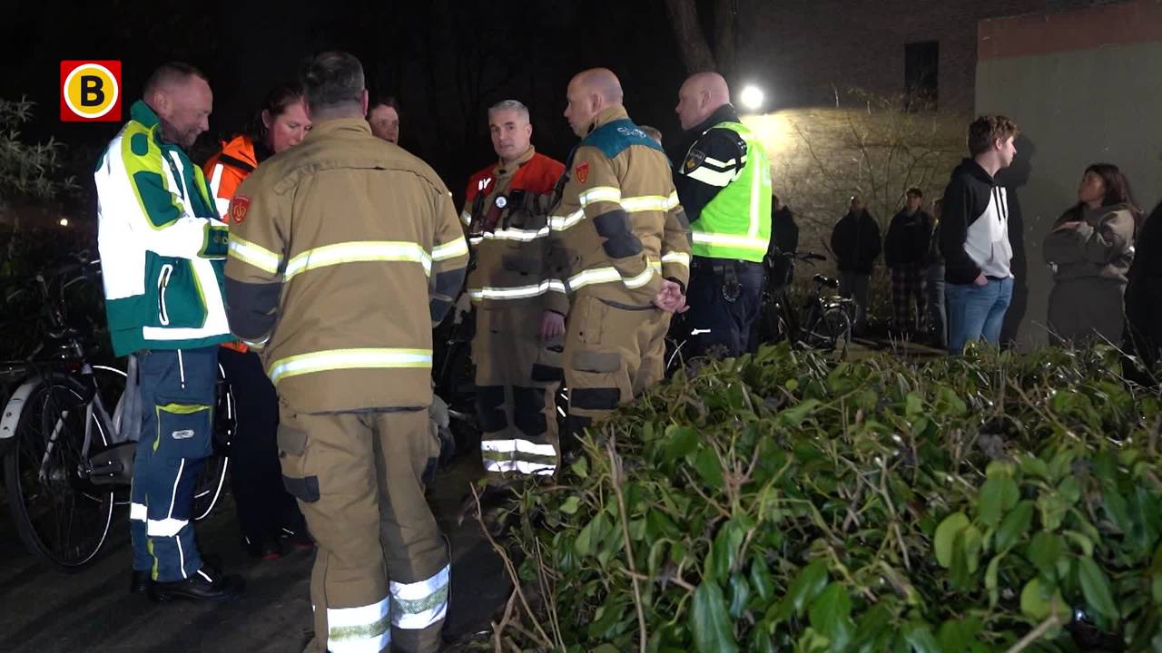 Tachtig studenten op straat door pan met olie die vlam vat