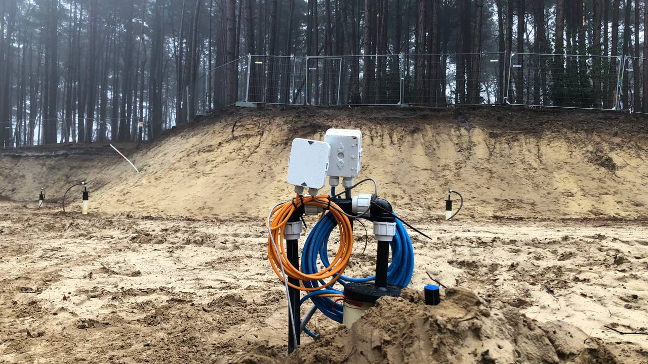 Meetbuis in de drugsput eind 2023 (foto: Willem-Jan Joachems).