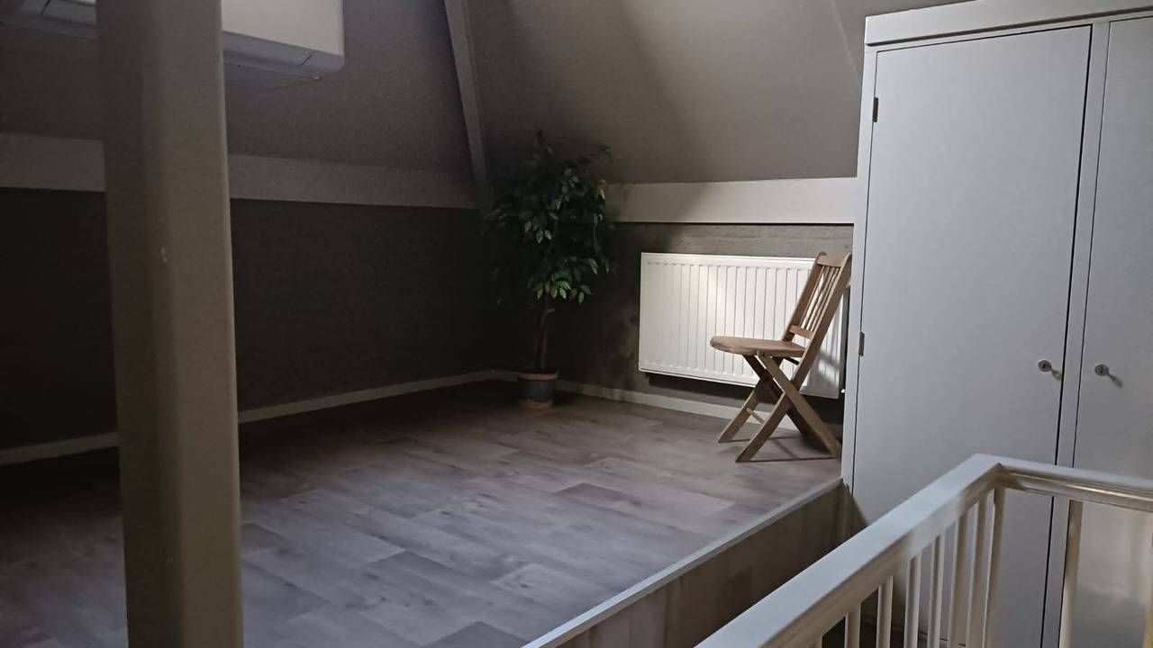 Foto's van een van de vakantiehuisjes die de vrouw zogenaamd verhuurd (foto: gedupeerden).