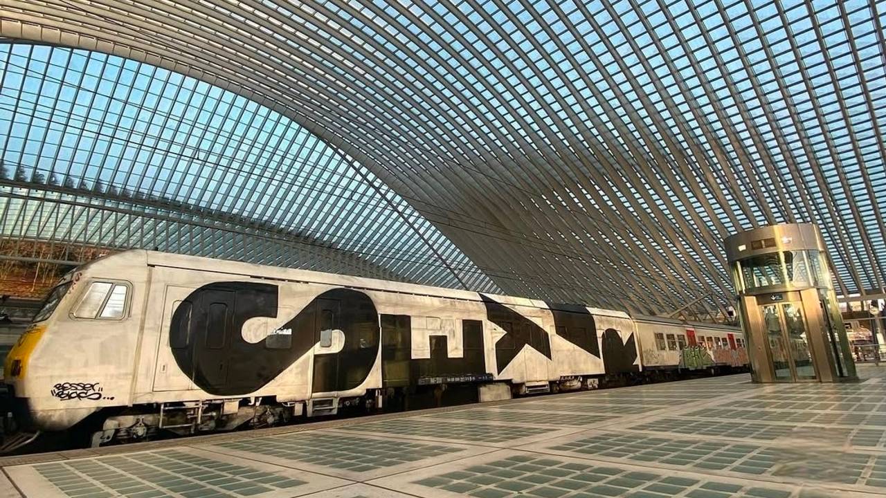 Graffiti op locomotief door Seyar (foto: Seyar).