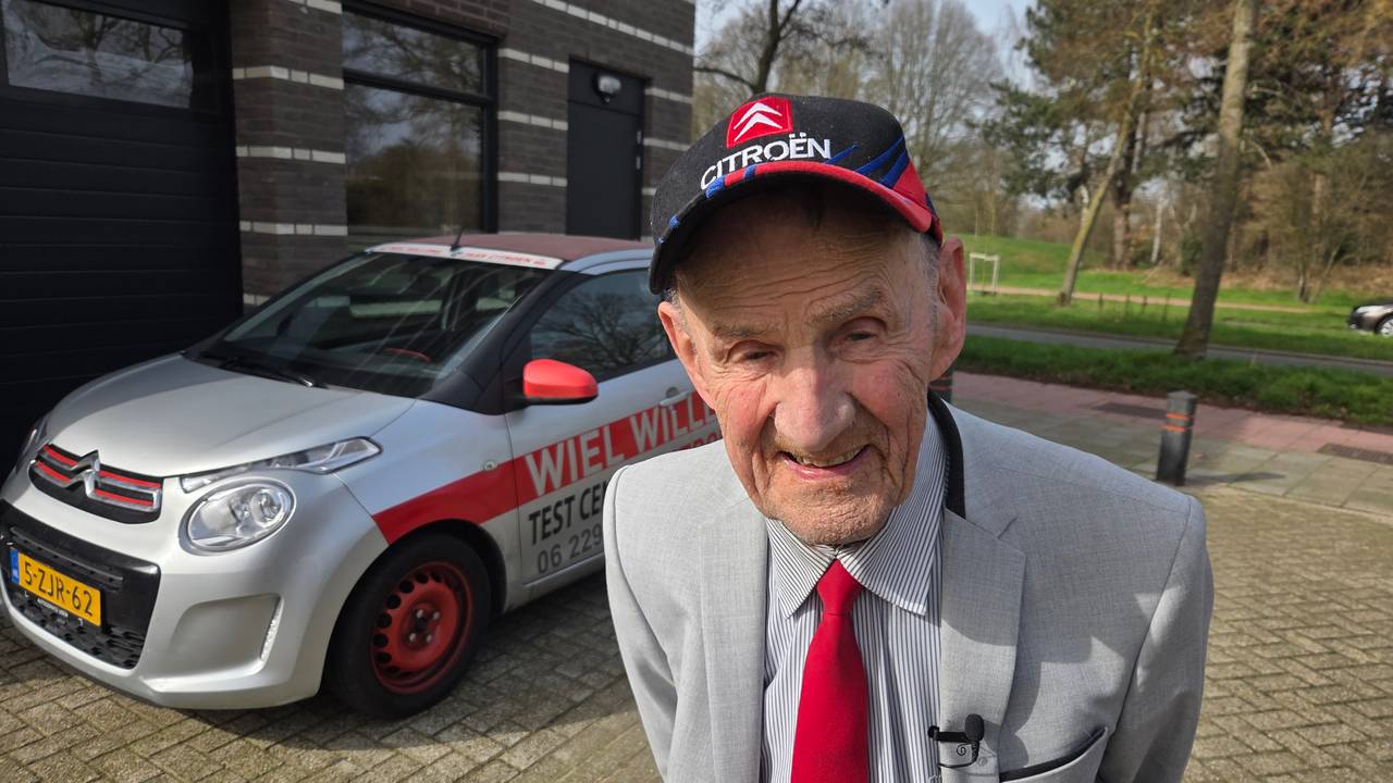 Wiel (91) rijdt 1,1 miljoen kilometer met auto: 'Dit maak je nooit mee'