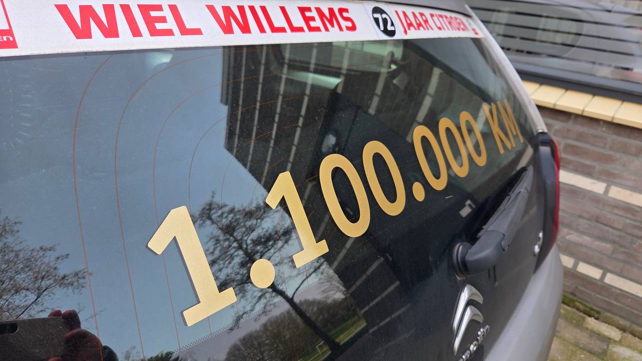 De Citroën C1 van de 91-jarige Wiel (foto: Noël van Hooft),