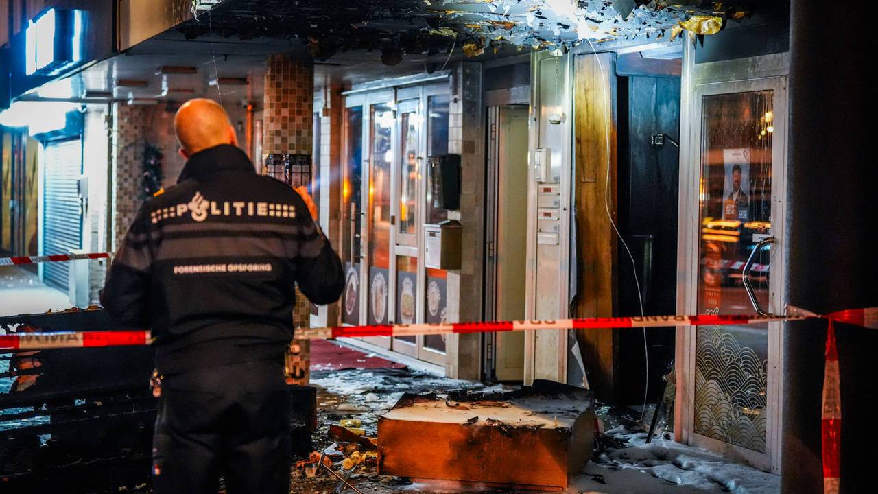 Explosie verwoest sushizaak Eindhoven, appartementen boven zaak ontruimd