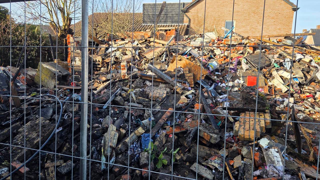 Van het huis is weinig over (foto: Noël van Hooft).