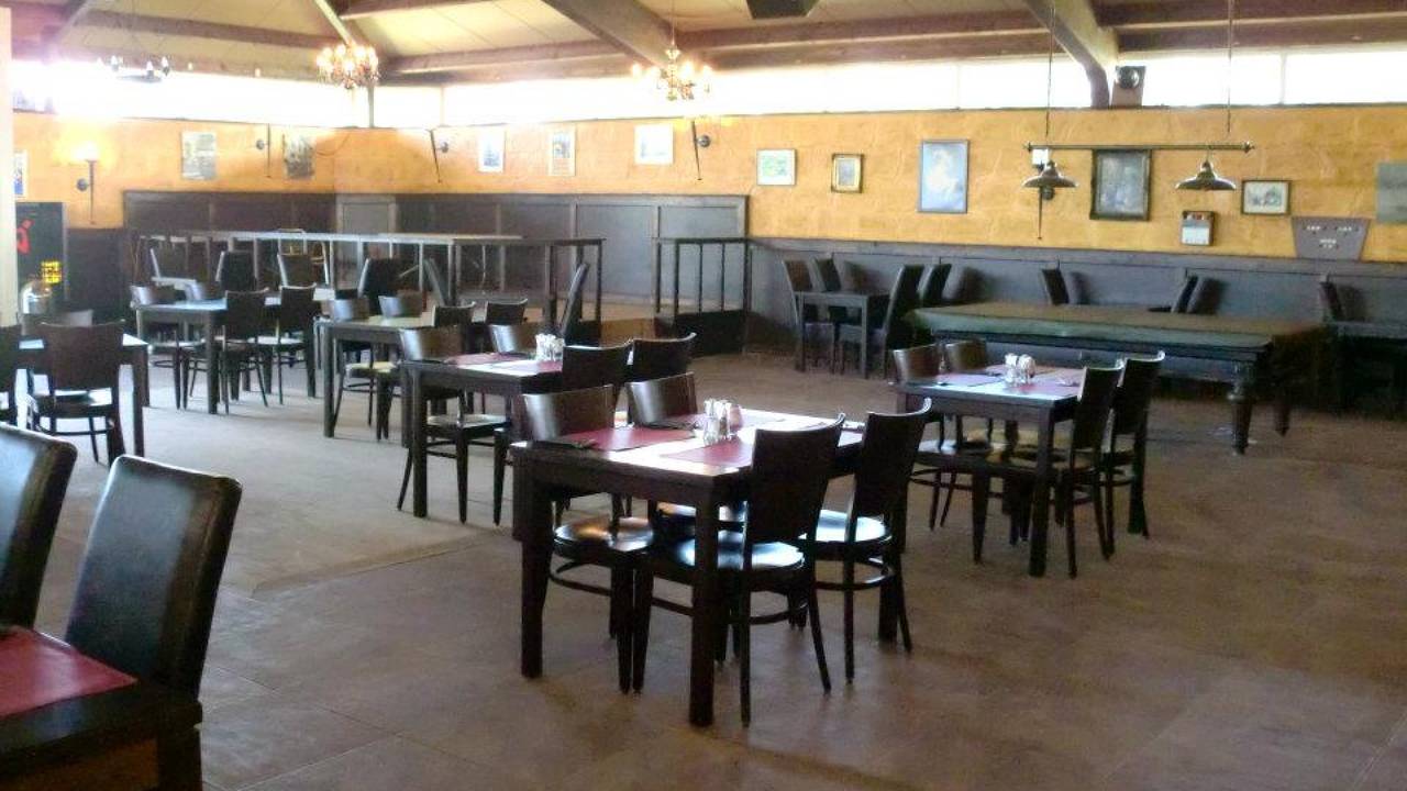 Het restaurant op de voormalige camping Bovensluis (foto: Recreatiepark Bovensluis)