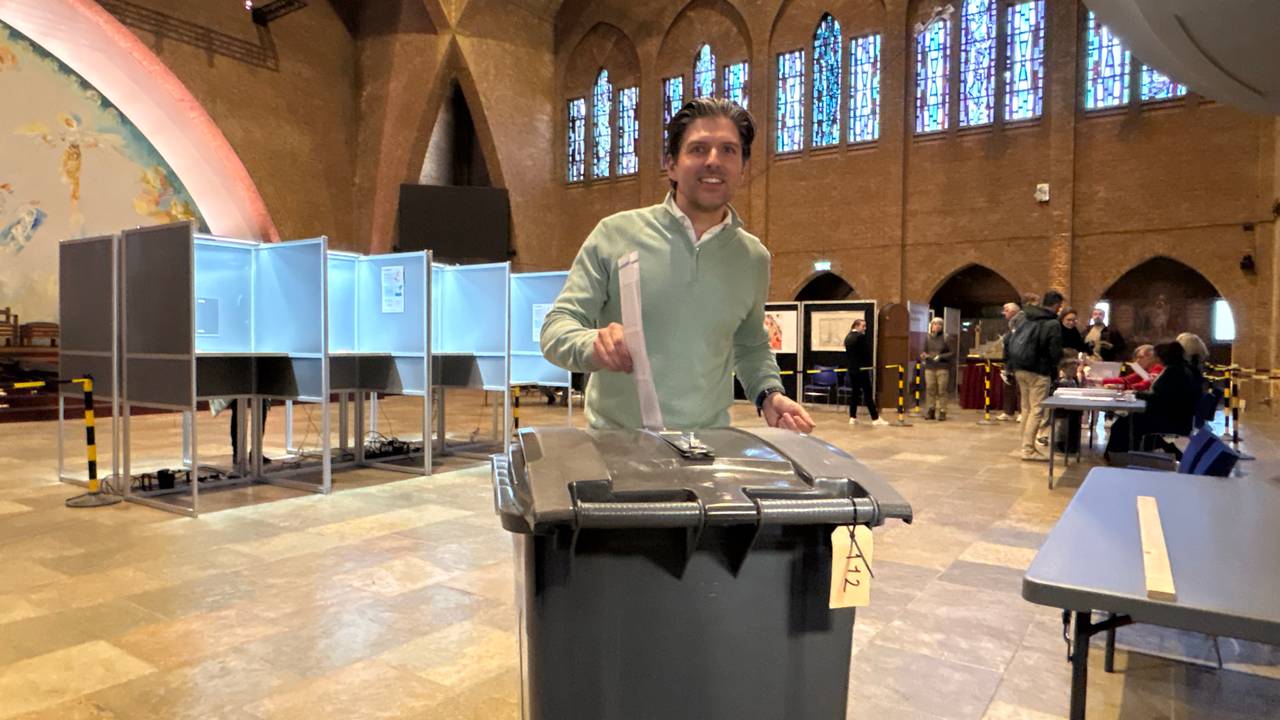 De wethouder is optimistisch over de opkomst (foto: Raymond Merkx / Omroep Brabant).