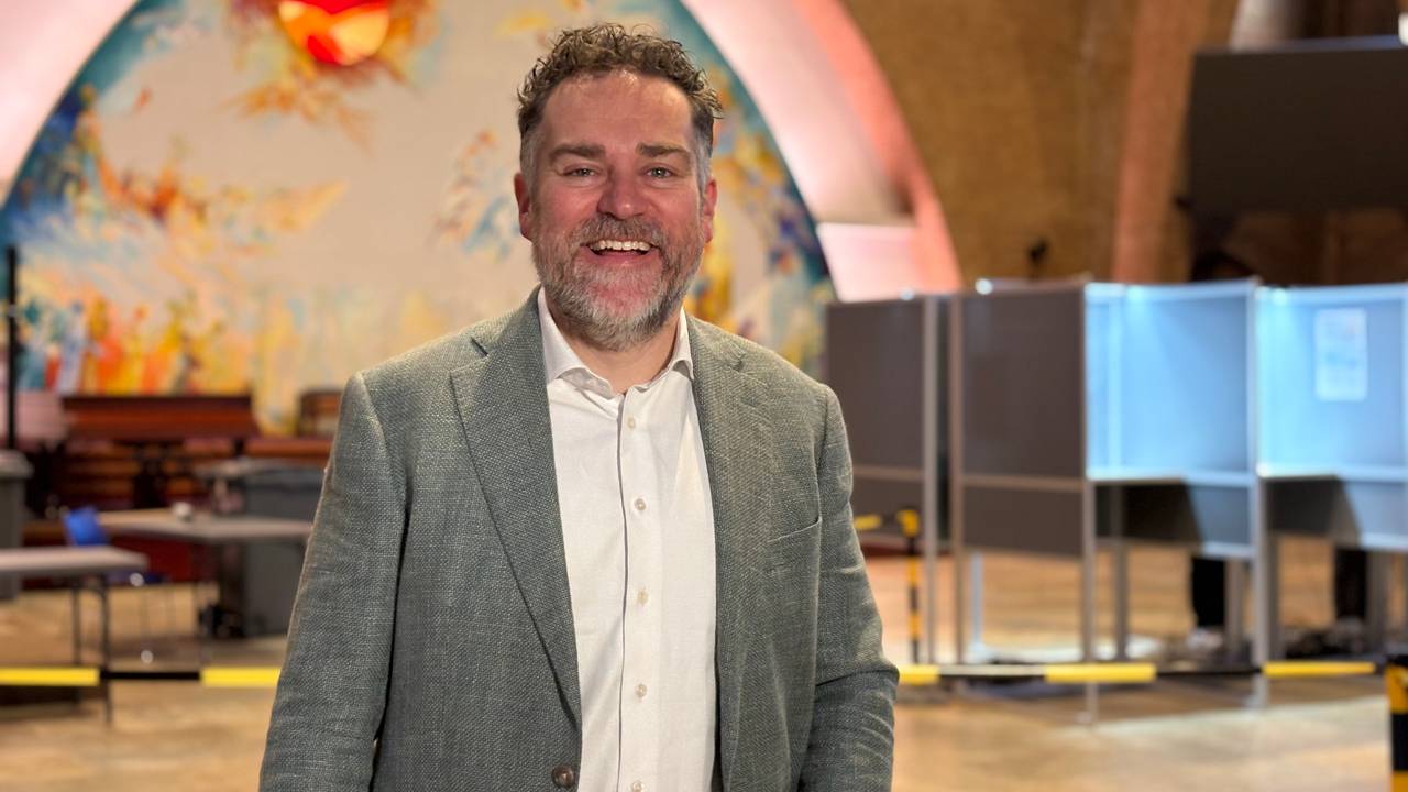 Klaas Dijkhoff vindt dat mensen niet moeten mauwen, maar stemmen (foto: Raymond Merkx / Omroep Brabant).