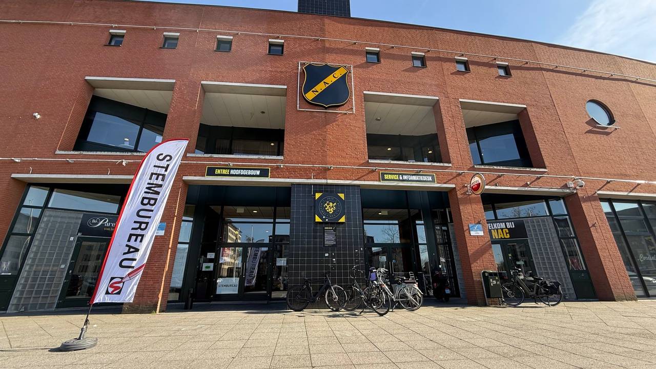 Stemmen in de skybox van NAC Breda (foto: Robert te Veele/Omroep Brabant).