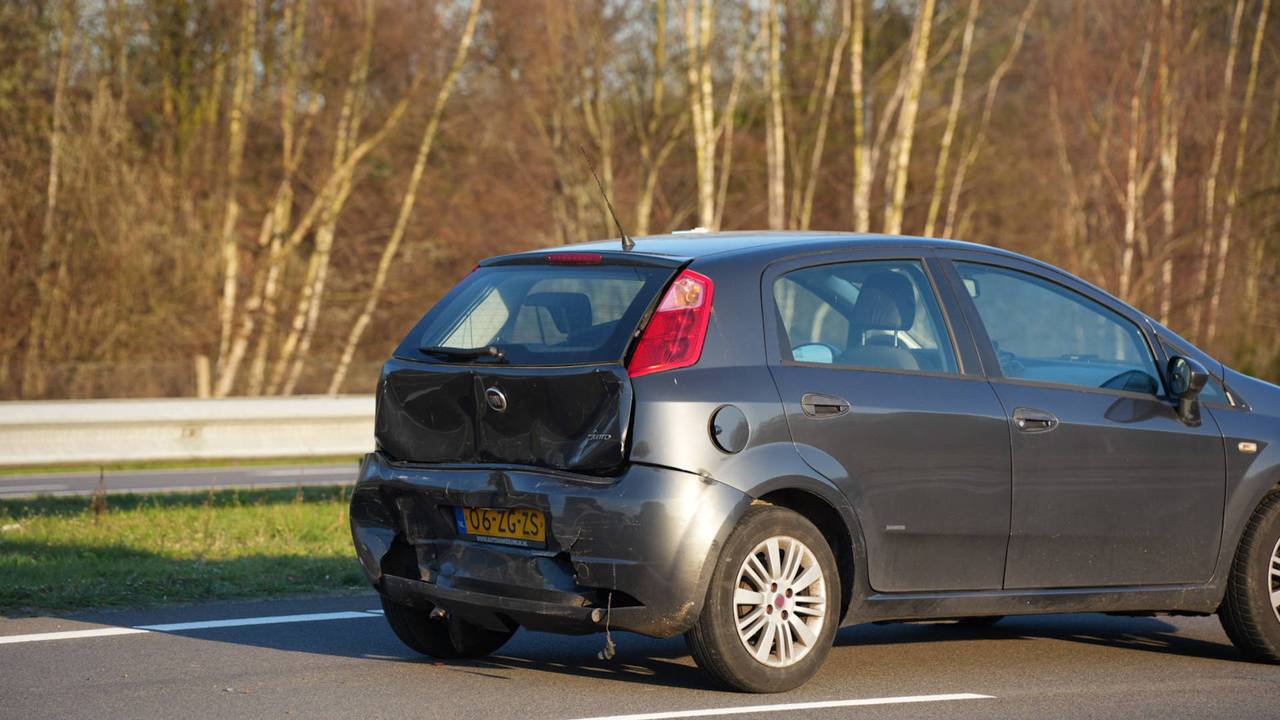 kop-staartaanrijding bij Loon op Zand (foto: Erik Haverhals / Persbureau Heitink).