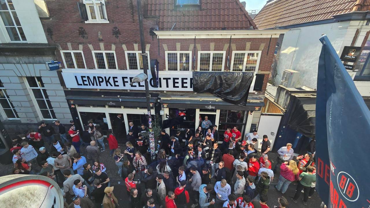 Bij dit café durven ze het nog niet helemaal aan (foto: Noël van Hooft).