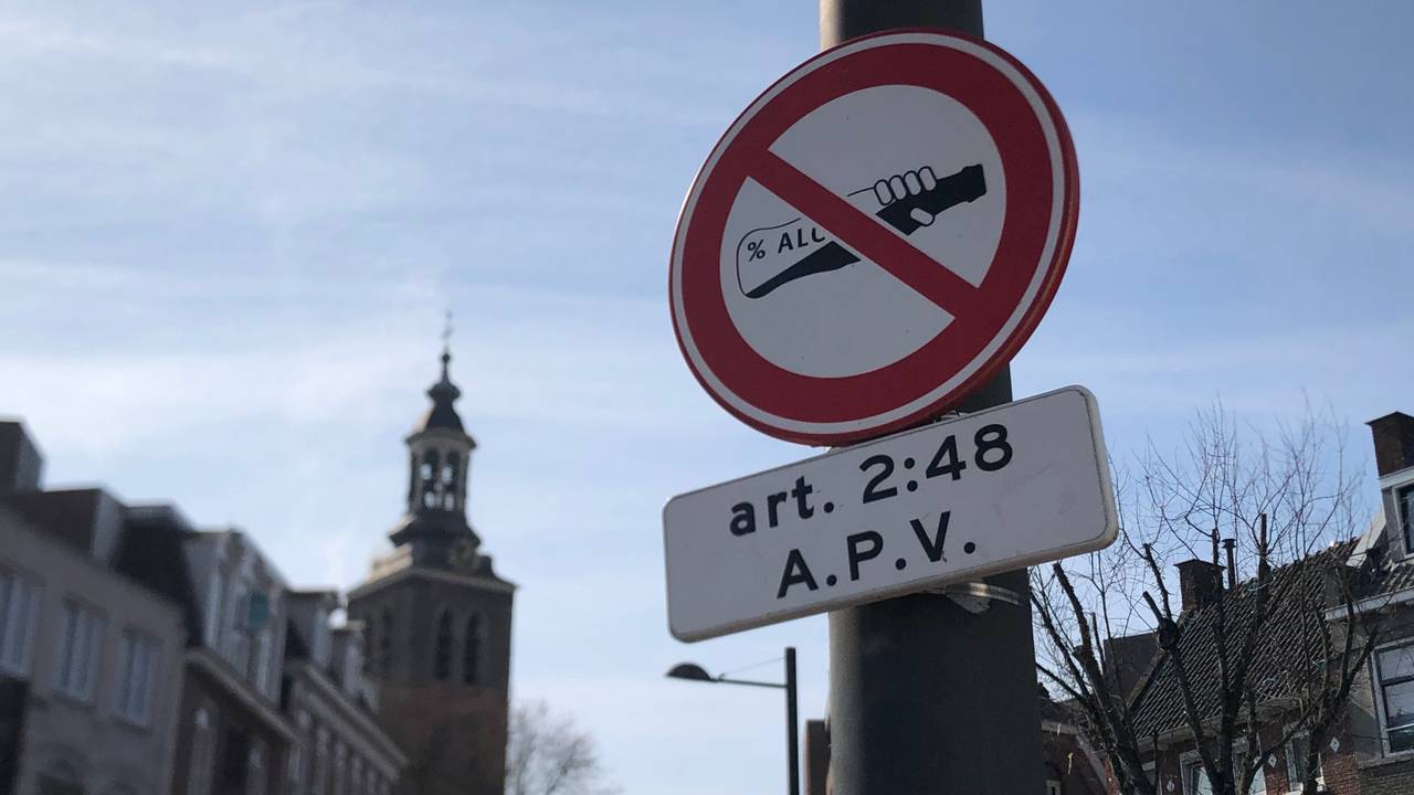 Alcoholverbod in binnenstad Roosendaal (foto: Willem-Jan Joachems).