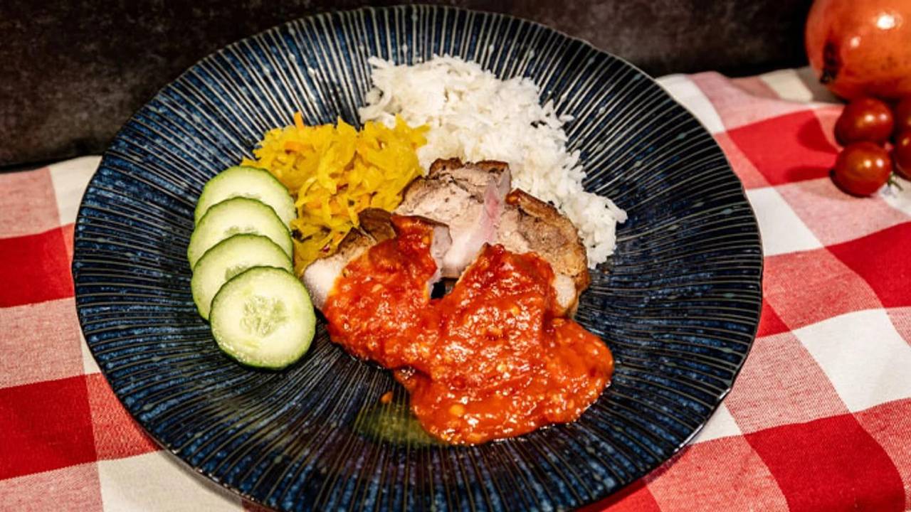 Zo maak je je eigen babi pangang (foto: Omroep Brabant).