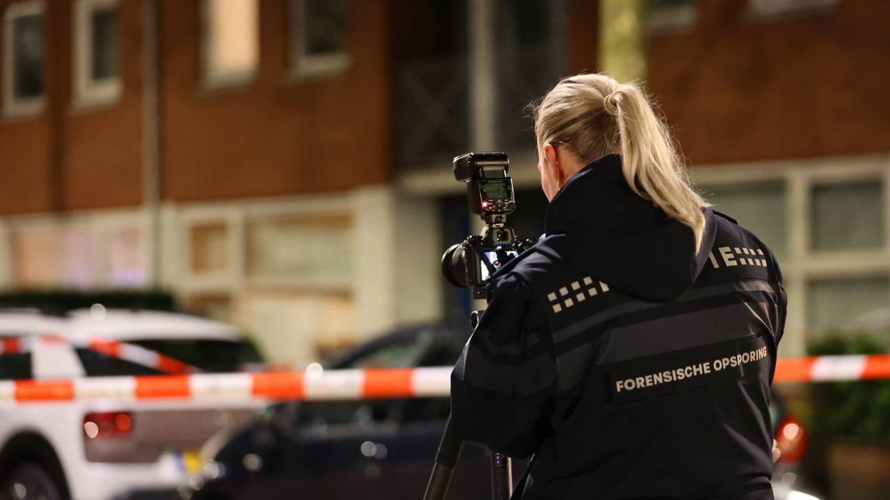 Politie doet onderzoek na schietpartij in Den Bosch (foto: Bart Meesters / Persbureau Heitink).