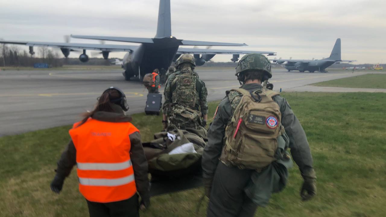 Mee met evacuatie, geen vakantievlucht maar een 'vliegende ambulance' 