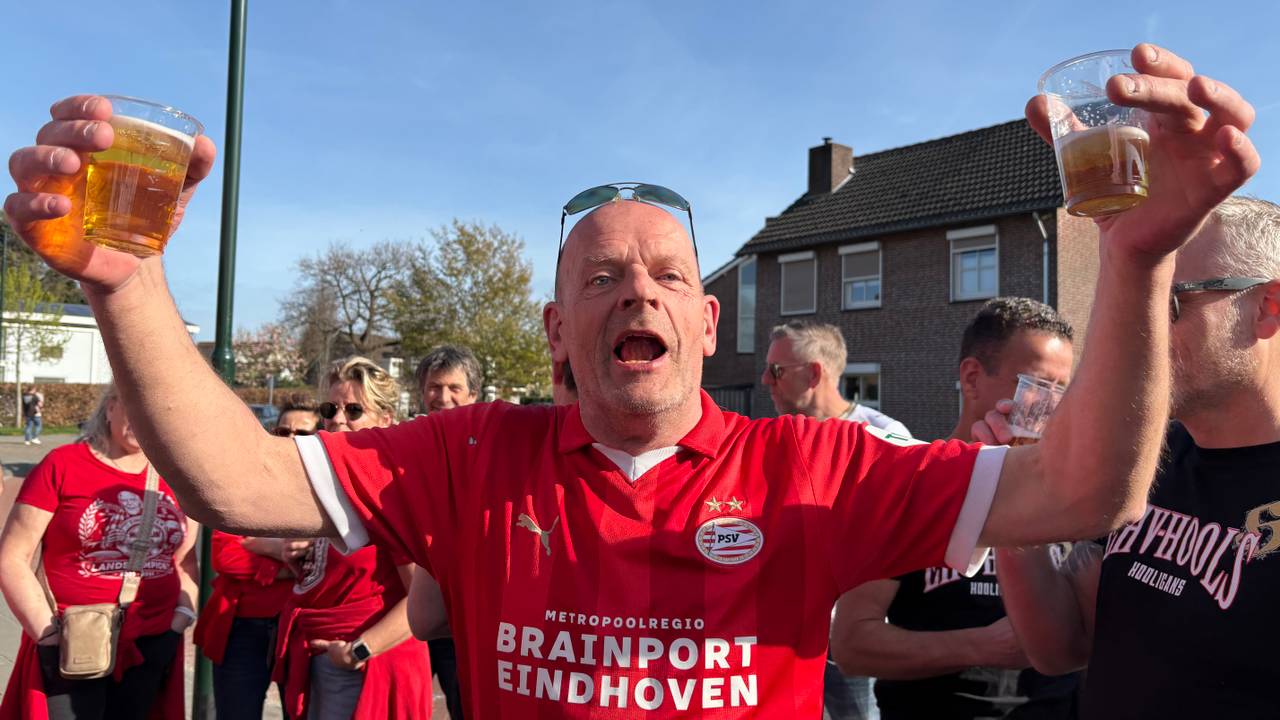 Pieter bij het kampioensfeest in Erp