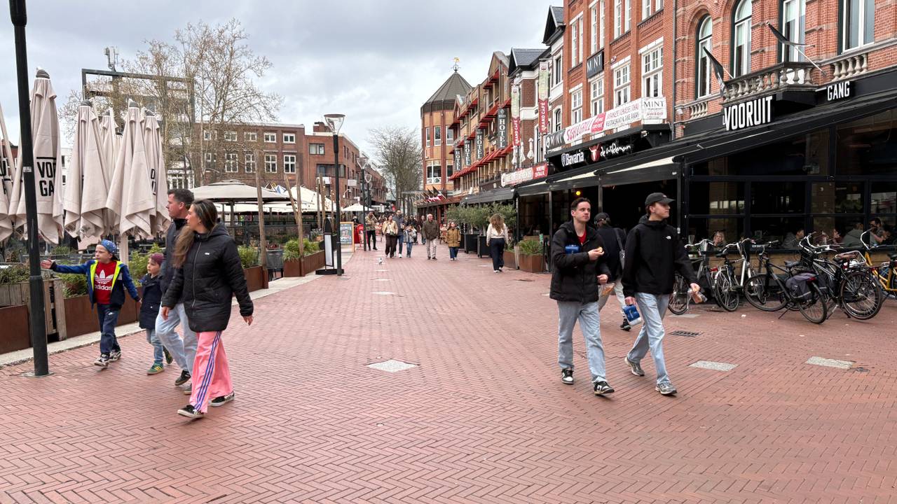 Rustig op de Markt in het Eindhovense centrum (foto: Jan Waalen).