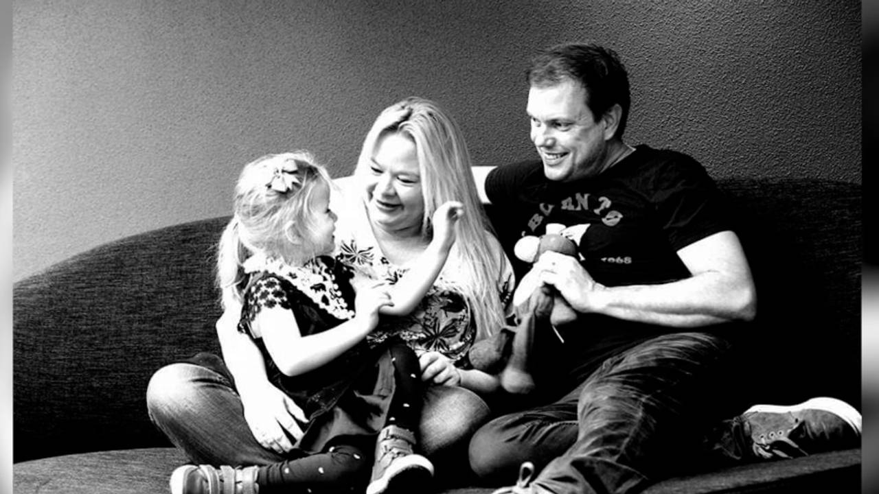 Hebe samen met haar ouders (foto: DTVnieuws / Privécollectie Willemijn).