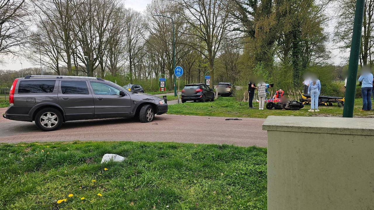 Botsing in Vorstenbosch (foto: Persbureau Heitink). 