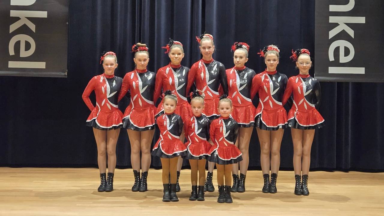 Het dansteam van E.C.V. De Heipoort (Foto: CV De Heipoort)