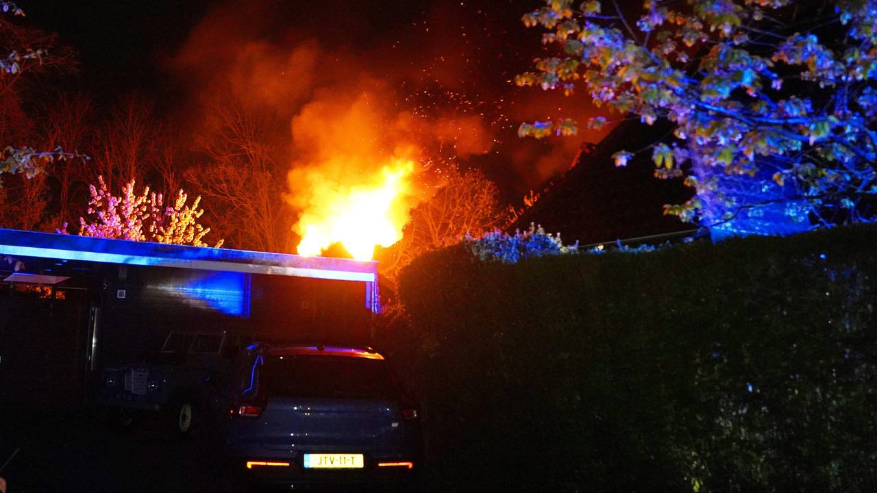 Schuur in vlammen op in Sint-Michielsgestel