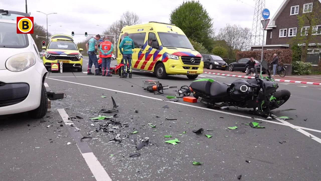 Motorrijder zwaargewond na botsing met auto in Geldrop