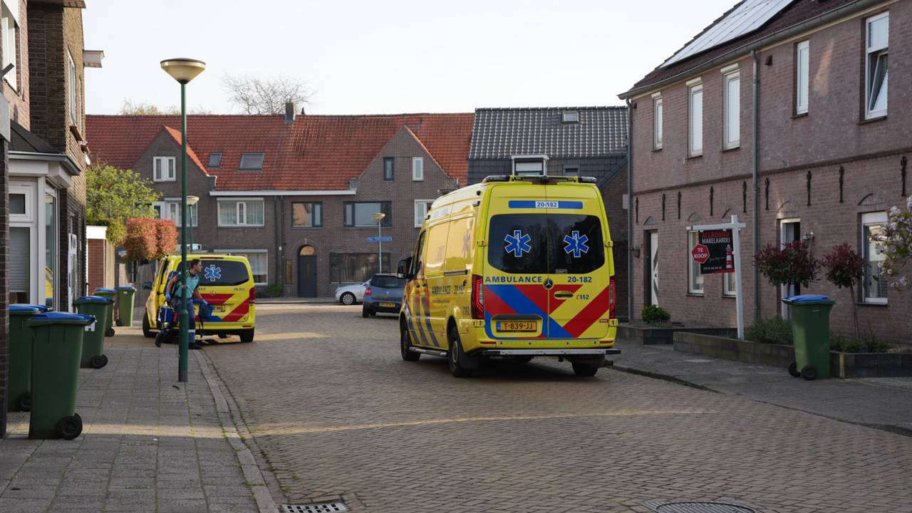 Hulpdiensten rukten groot uit voor het kindje (foto: Erik Haverhals / Persbureau Heitink).