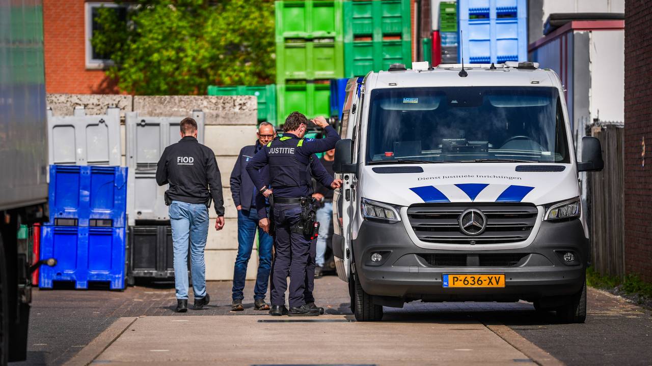De eigenaar van het bedrijf zou zijn aangehouden. (Foto: SQ Vision.)