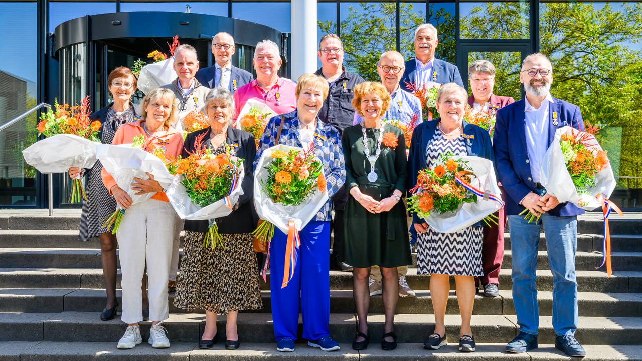 Deze mensen kregen een lintje in Oss (foto: Gemeente Oss).