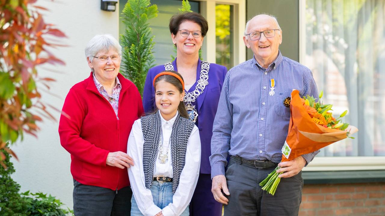 De lintjesregen in Valkenswaard (foto: Roel van Moorsel)