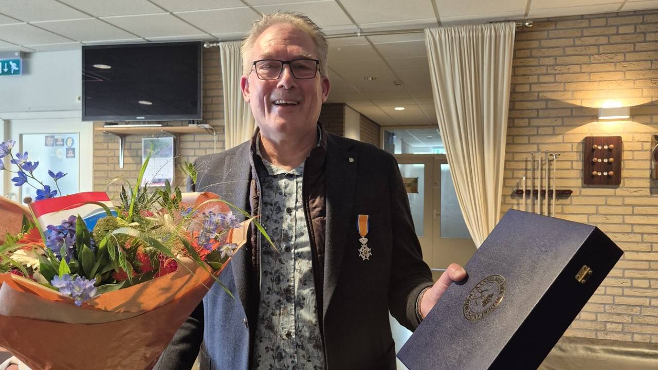 Lintjesregen in gemeente Woensdrecht (foto: gemeente Woensdrecht).