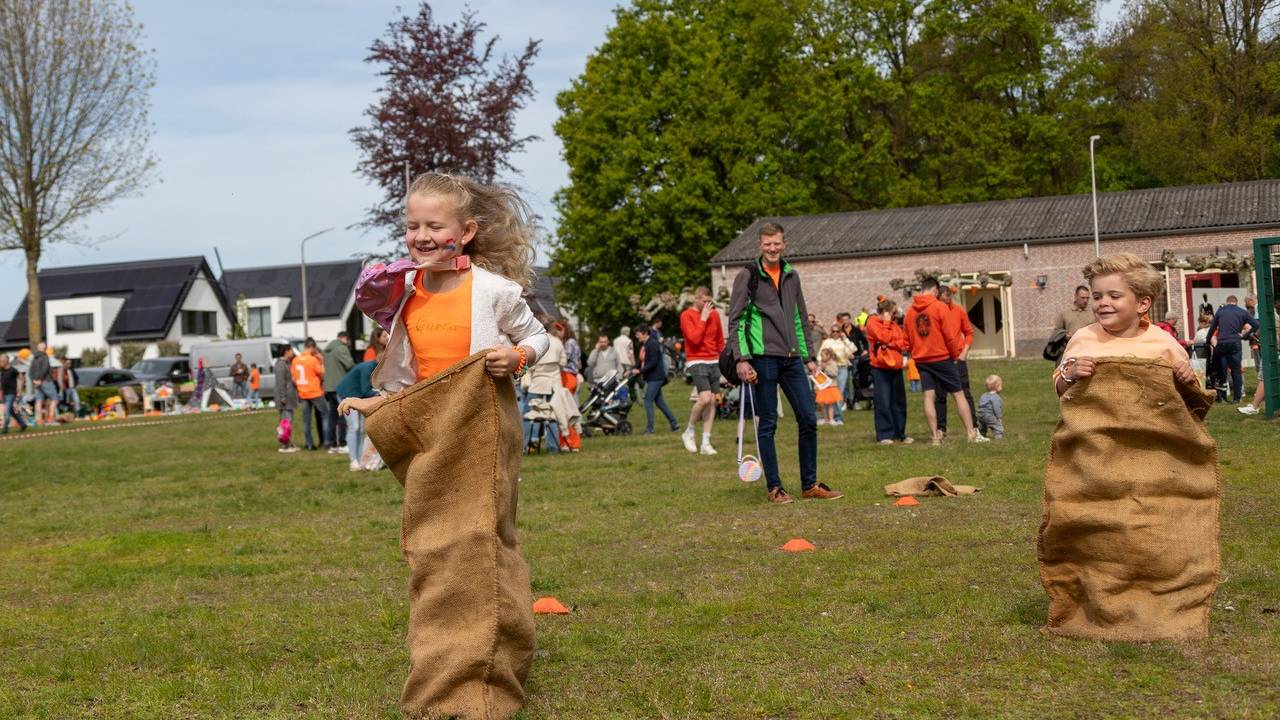 Bij de Kinderspelen ging de kids los (foto: Albert Hendriks).