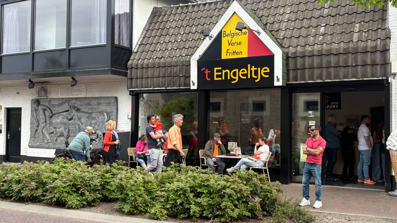 Bij de Belgische Frietkot is het wel druk (foto: Manon Snoeren / Omroep Brabant).