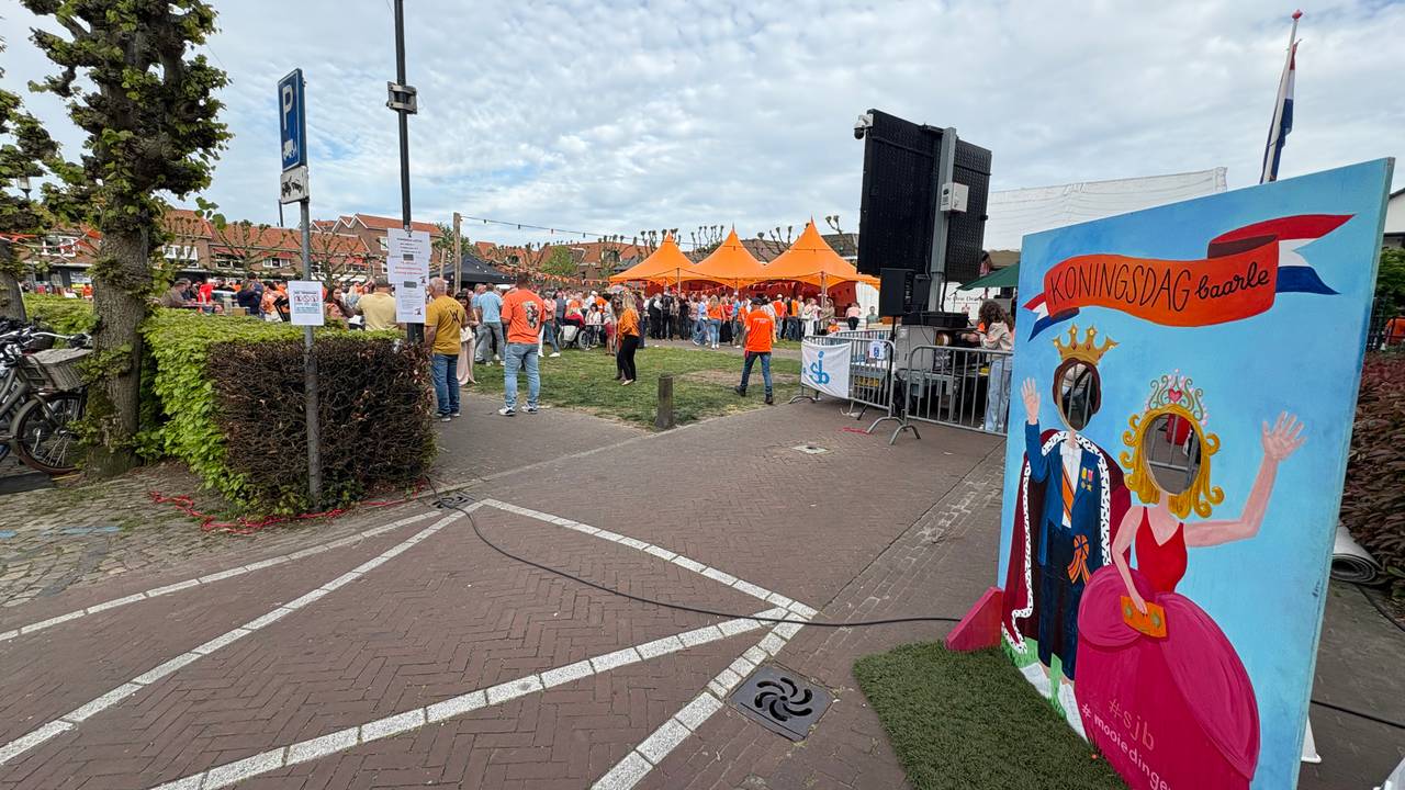 In Baarle-Nassau wordt gewoon Koningsdag gevierd (foto: Manon Snoeren / Omroep Brabant).