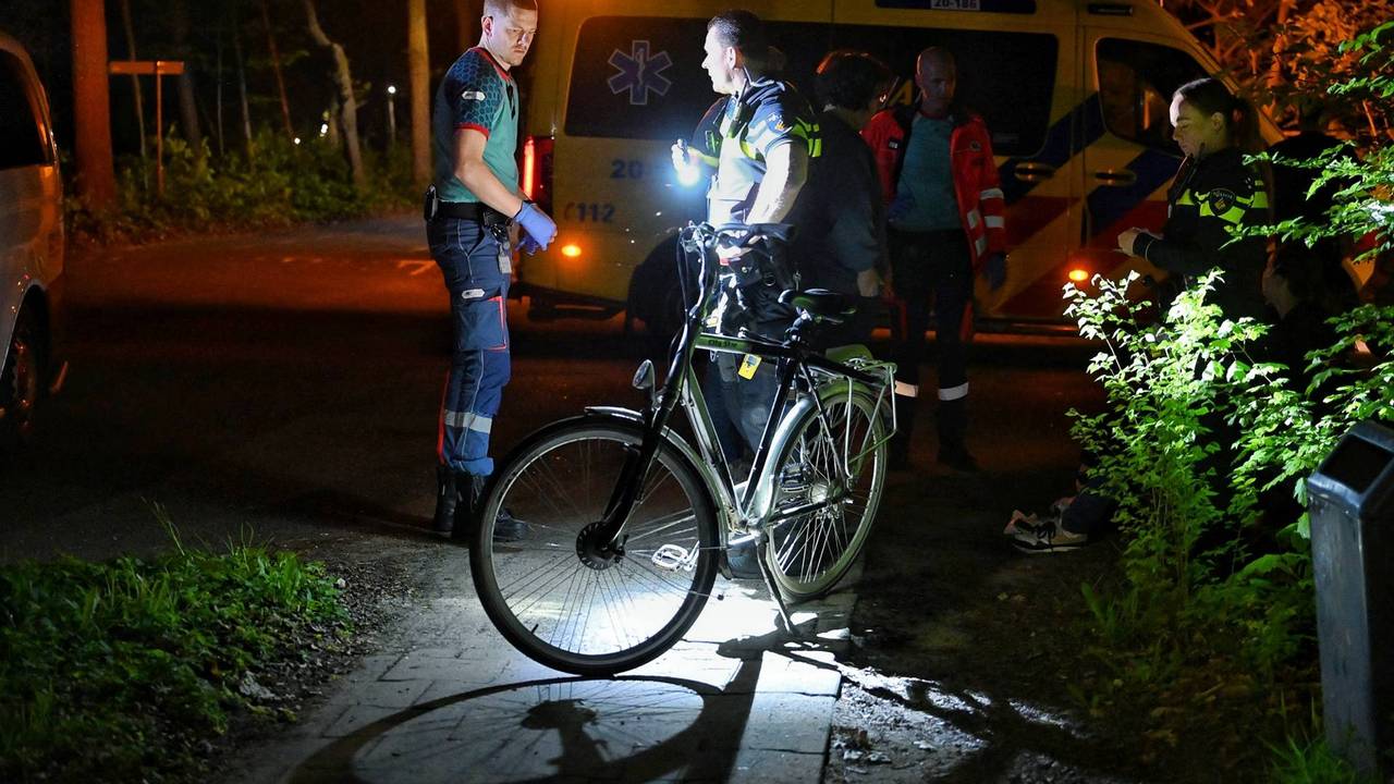 Fietser aangereden in Oisterwijk, bestuurder van busje rijdt door