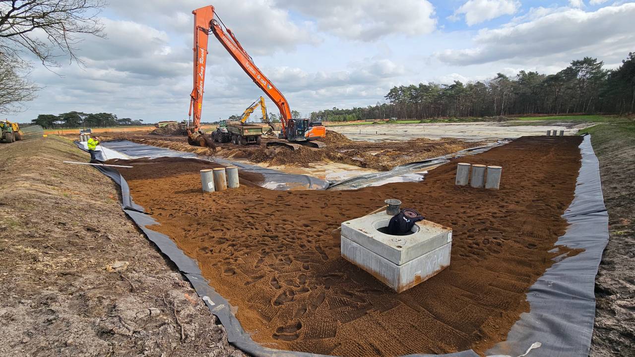 Het fosfaatfilter is woensdag opgeleverd in Grenspark Kalmthoutse Heide in België (foto: Grenspark Kalmthoutse Heide).
