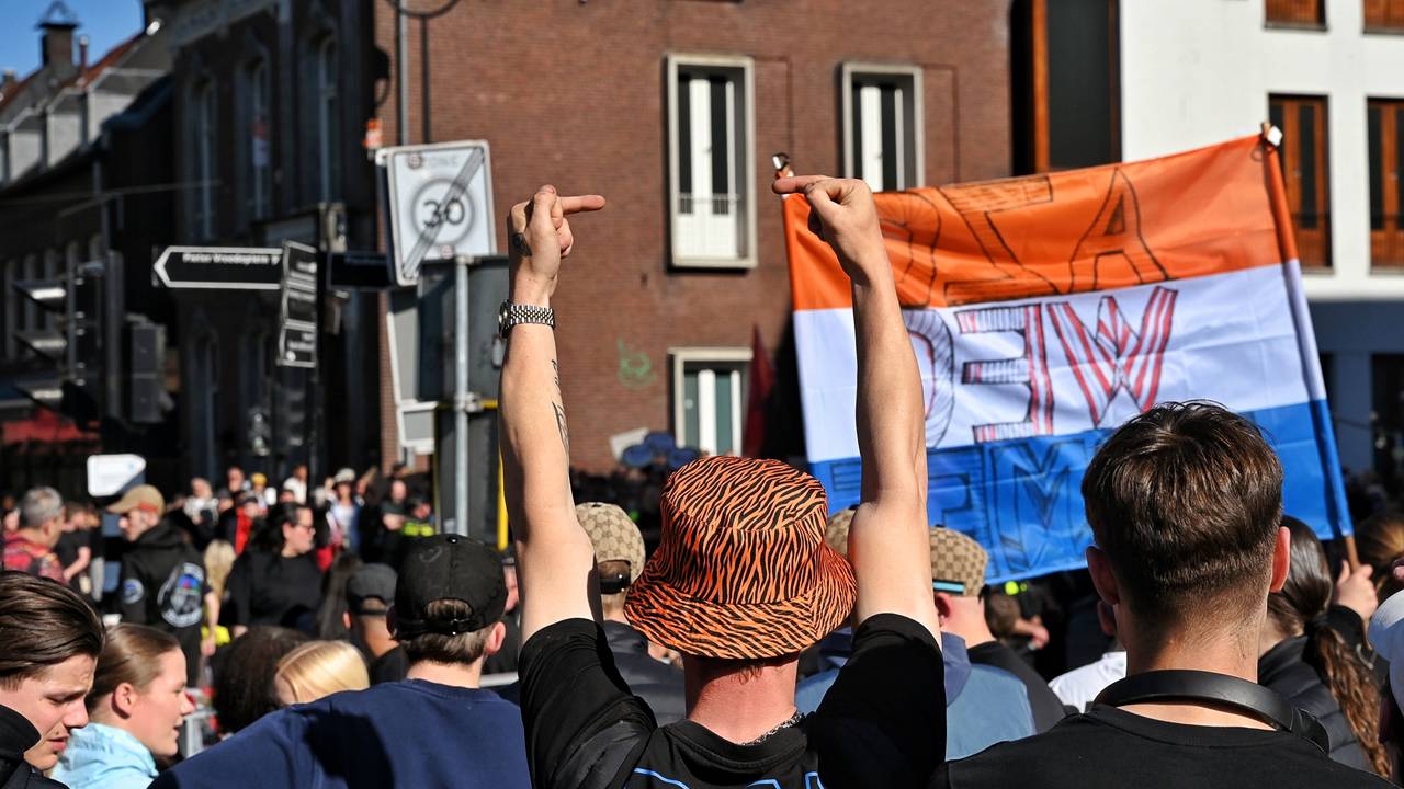 Demonstratie tegen de komst van statushouders (foto: Toby de Kort/Persbureau Heitink).