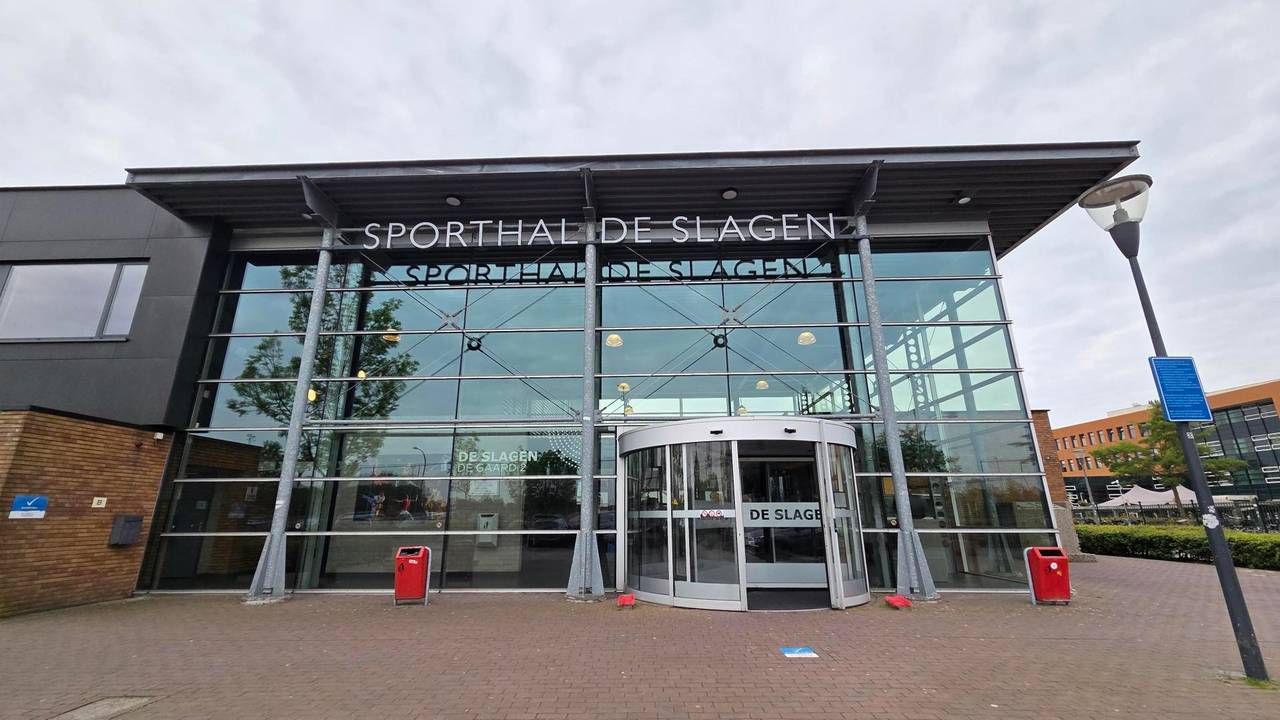 Sporthal De Slagen in Waalwijk (foto: Omroep Brabant).