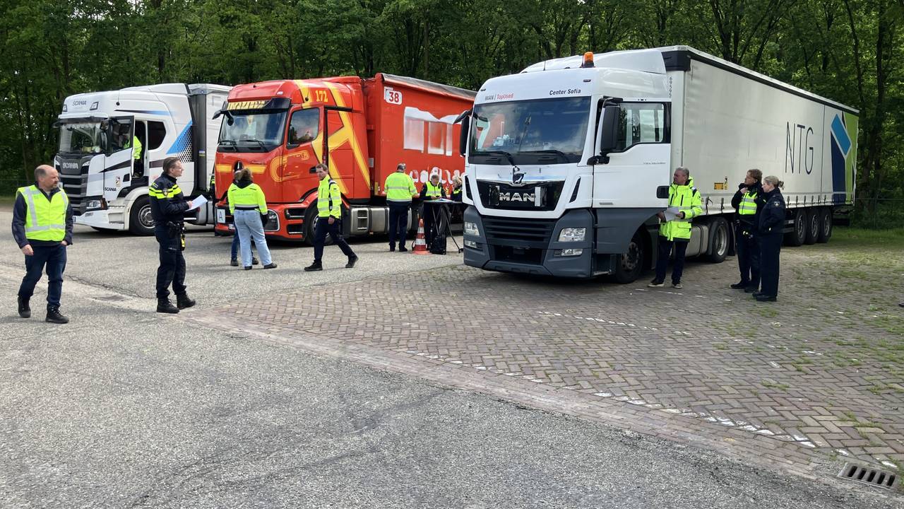 De controle op de A67 (foto: Omgevingsdienst Brabant Noord).