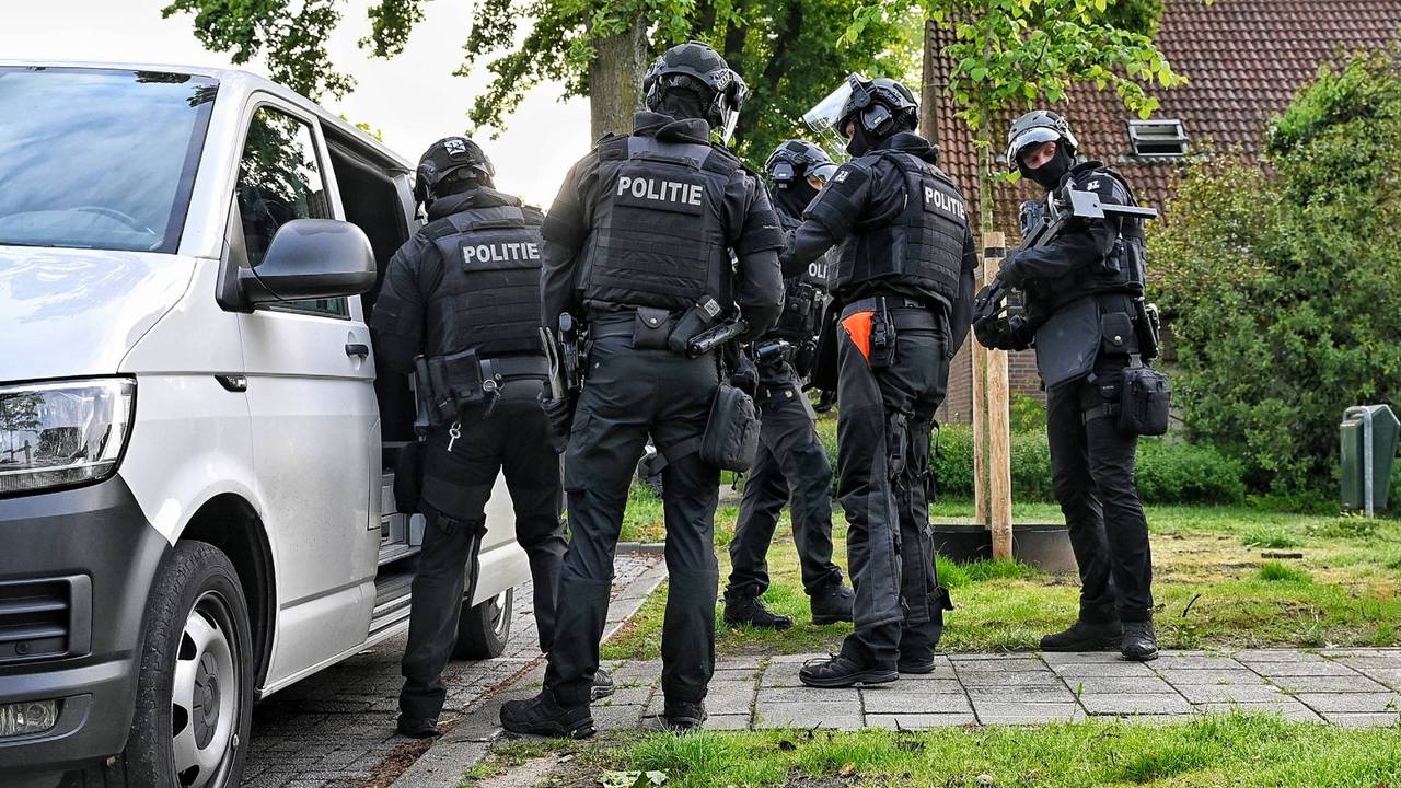Meerdere invallen in Oisterwijk en Tilburg (foto: Persbureau Heitink).