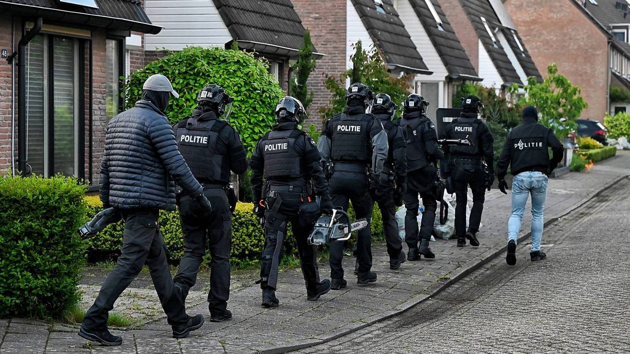Meerdere invallen in Oisterwijk en Tilburg (foto: Persbureau Heitink).