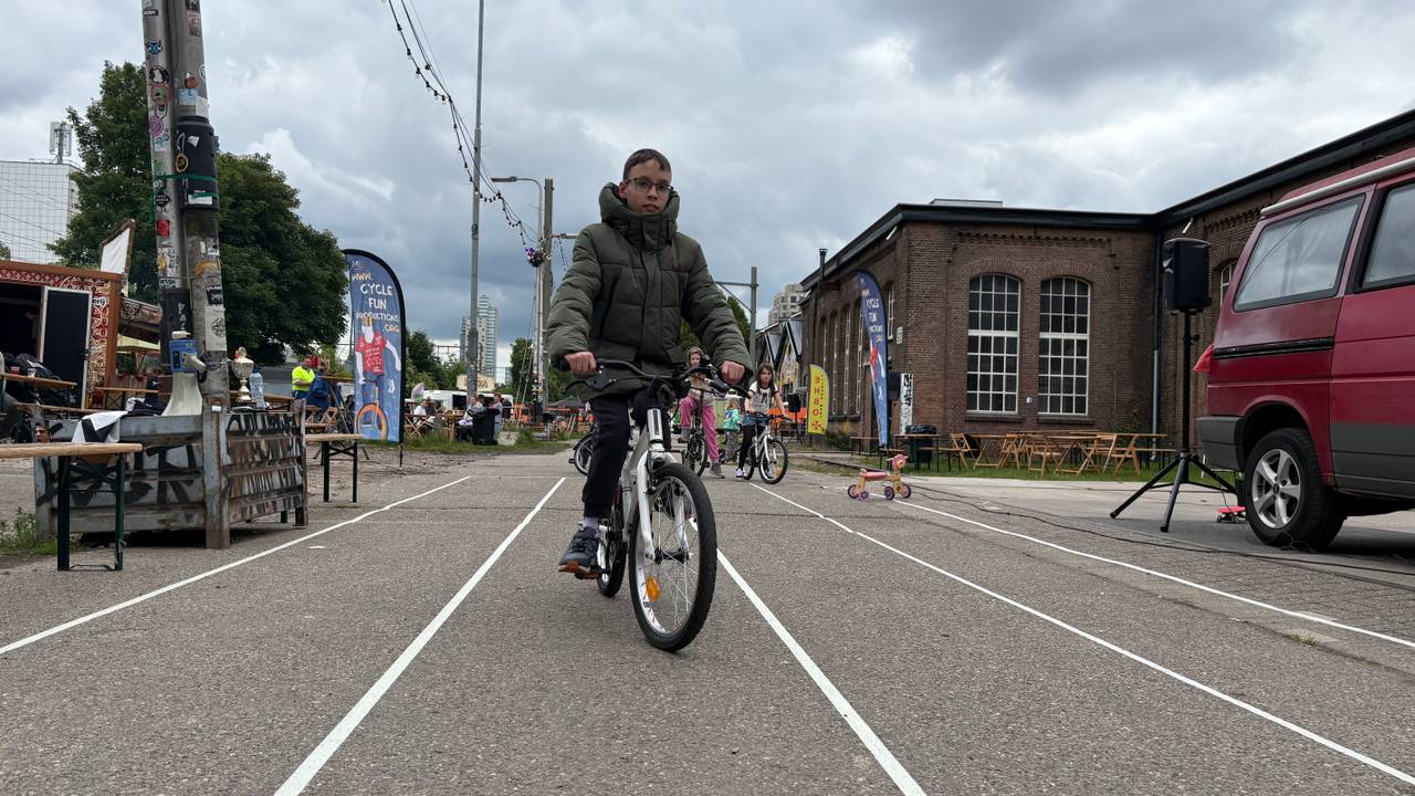 De langzaamste fietser Nick (foto: Imke van de Laar).