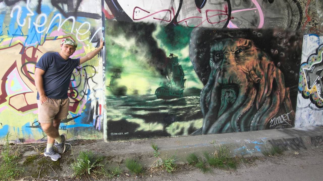 Kunstenaar Stanley wordt overspoeld met aanvragen na zijn muurschildering (eigen foto)