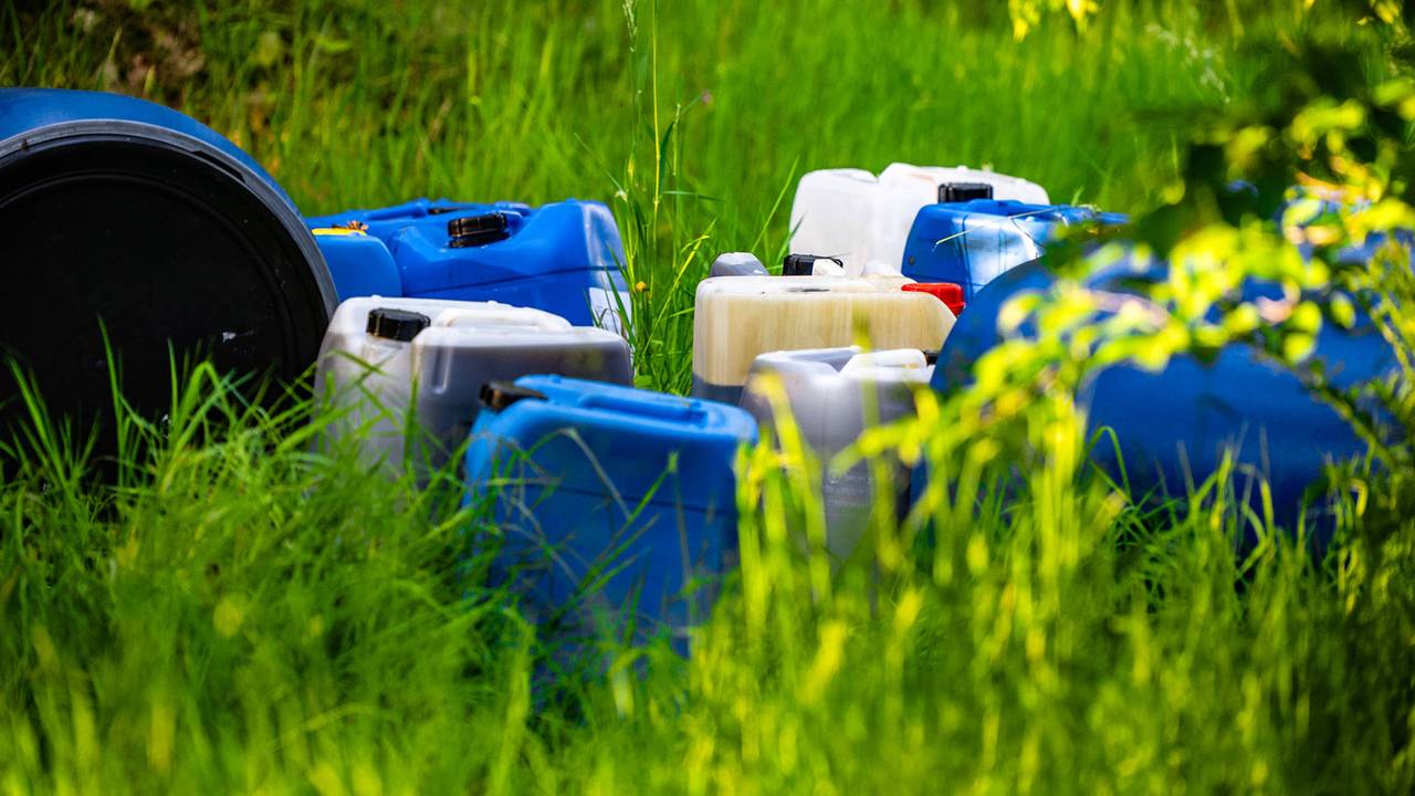 Drugsafval gevonden in een bos in Zeeland
