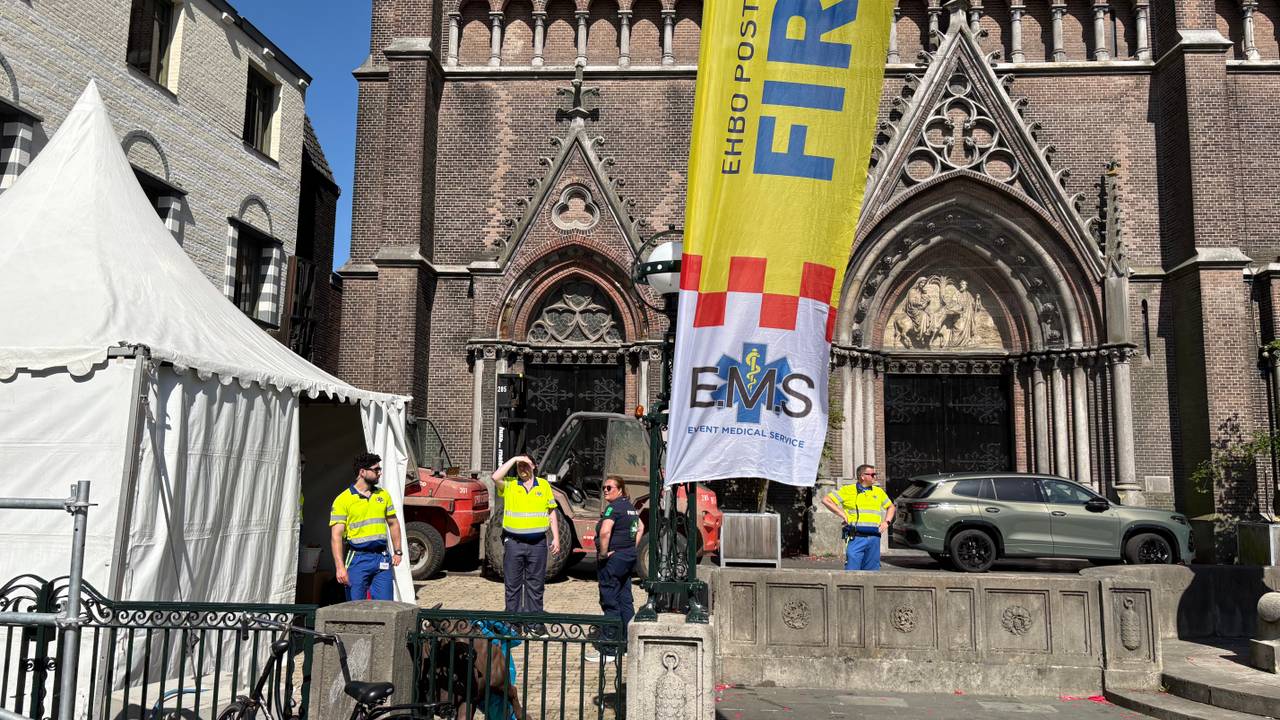 De EHBO-post bij de kerk aan de Heuvel (foto: Ruud Ritzen)
